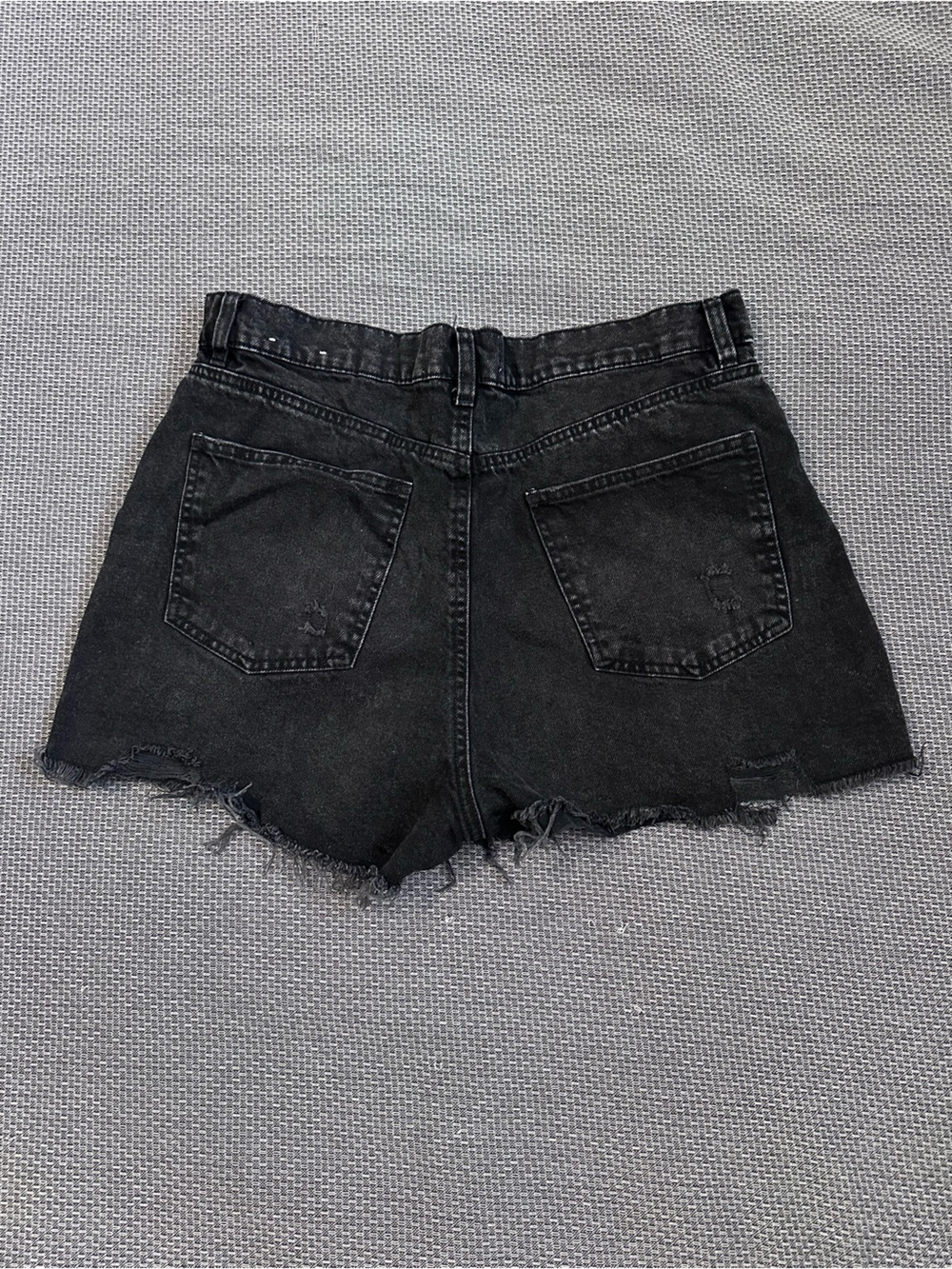Ardene High Rise Mom Shorts - Picture 2 of 4